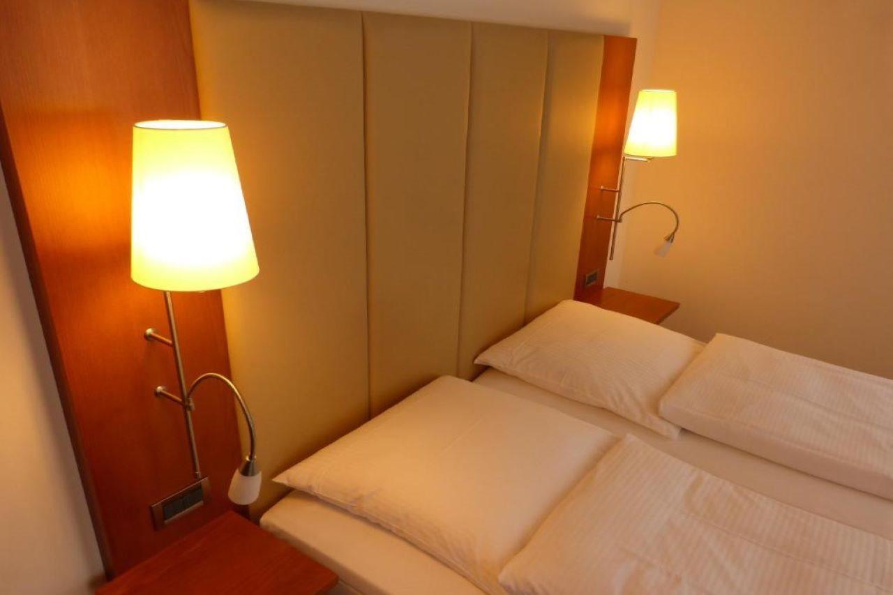 Hotel Vorbach Hamburg Zewnętrze zdjęcie