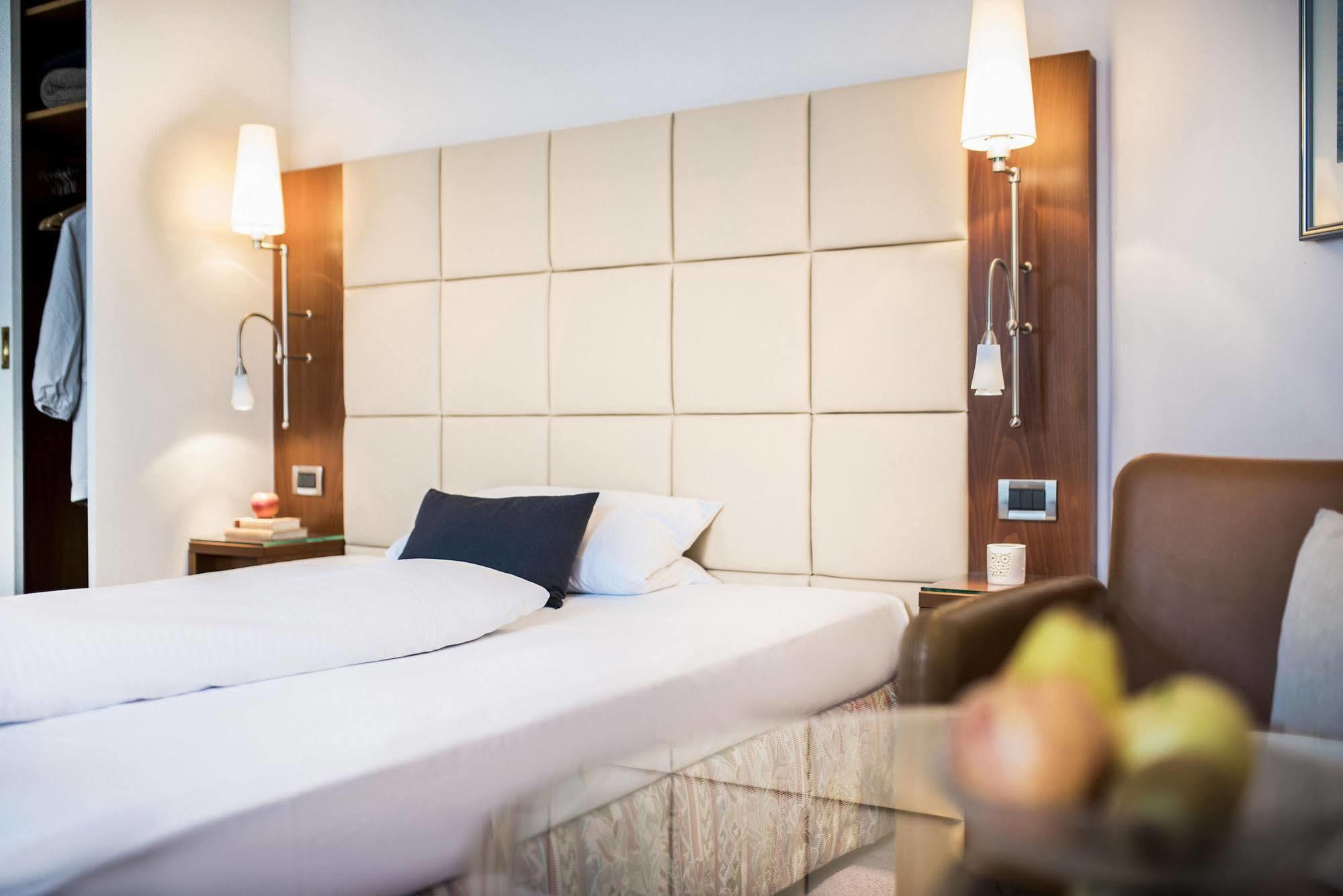 Hotel Vorbach Hamburg Zewnętrze zdjęcie